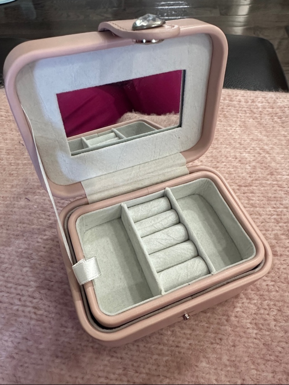 Compact Pink Travel Jewelry Organizer with Mirror